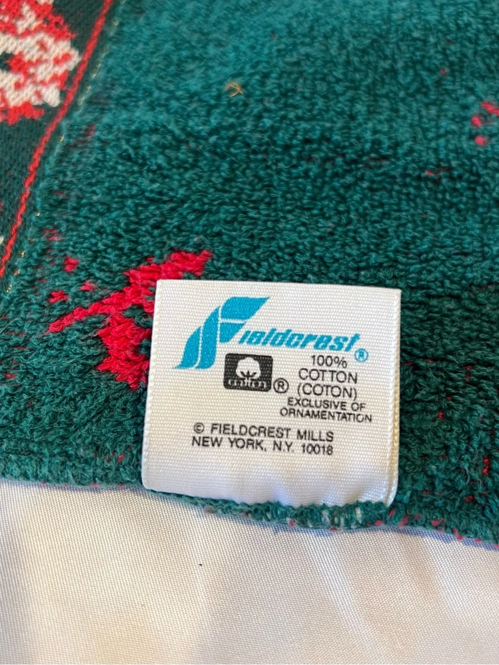 Vintage Fieldcrest Christmas Guest Towel Made in USA
